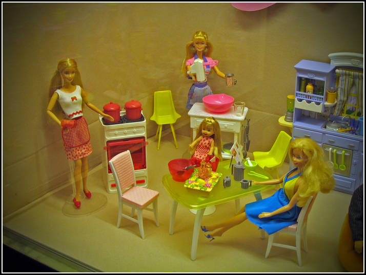 Les mille et une vies de Barbie - Musee de la Poupee (Paris)