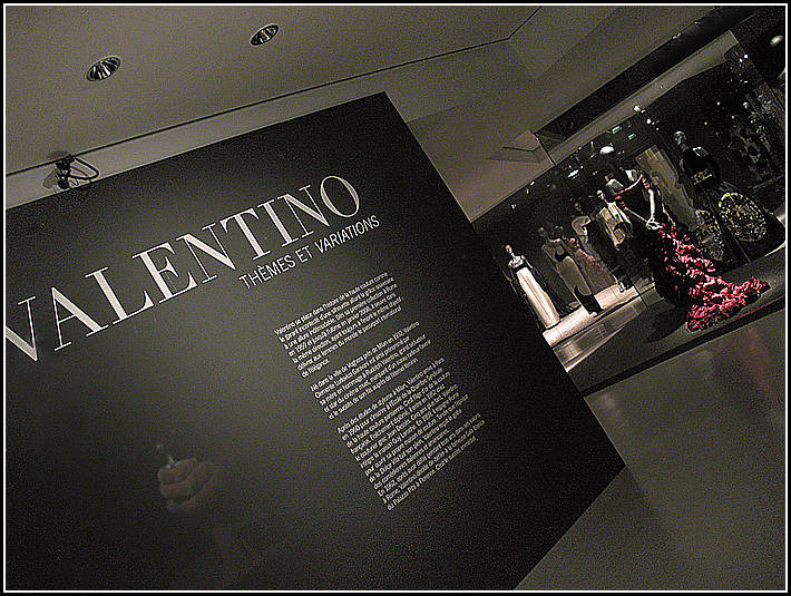 Valentino Themes et variations - Musee des Arts Decoratifs (Paris)