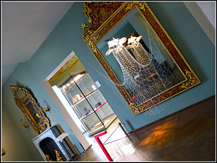 Dans la ligne de mire Scenes du bijou contemporain en France - Musee des Arts Decoratifs (Paris)