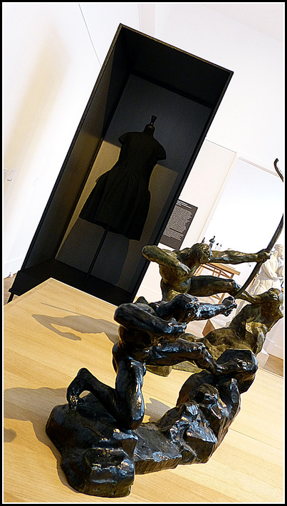 Balenciaga L oeuvre au noir - Musee Bourdelle (Paris)