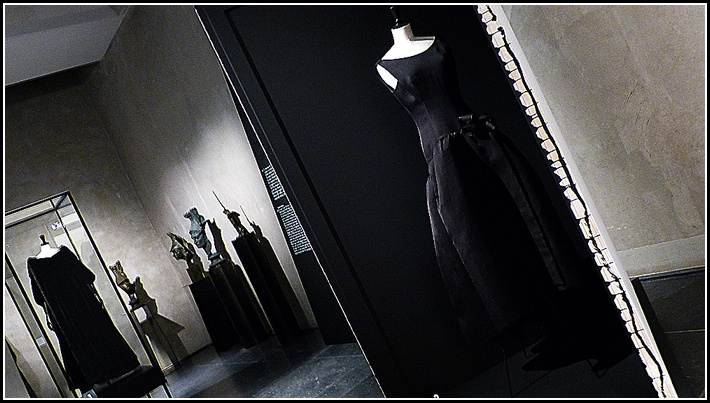 Balenciaga L oeuvre au noir - Musee Bourdelle (Paris)